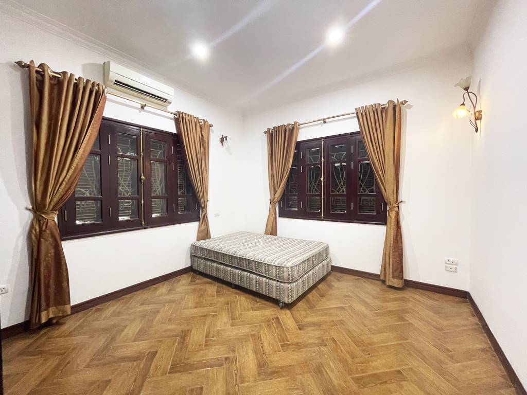 Nice renovated villa for rent at C1 Ciputra 29