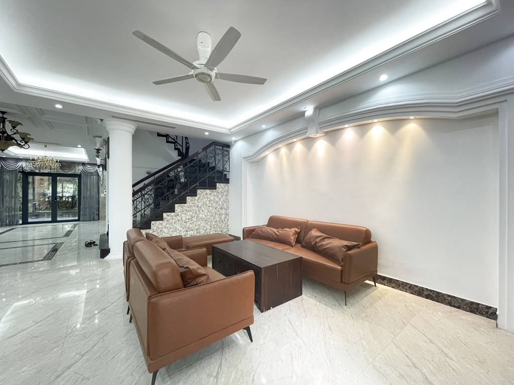 Nice renovated villa for rent at C1 Ciputra 4