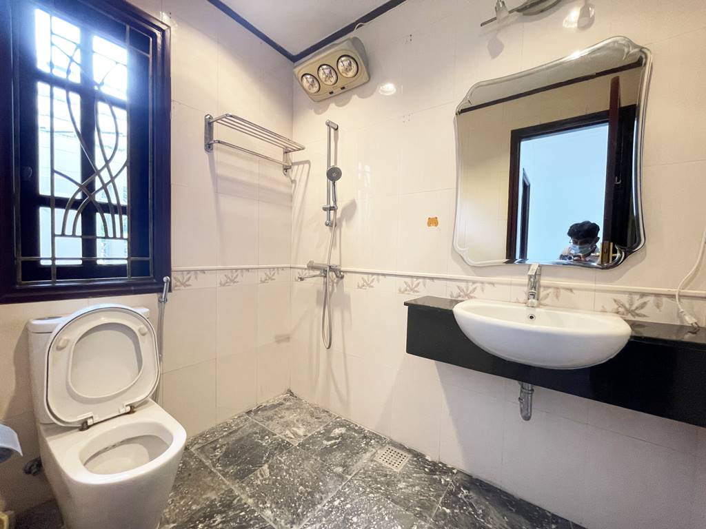 Nice renovated villa for rent at C1 Ciputra 1