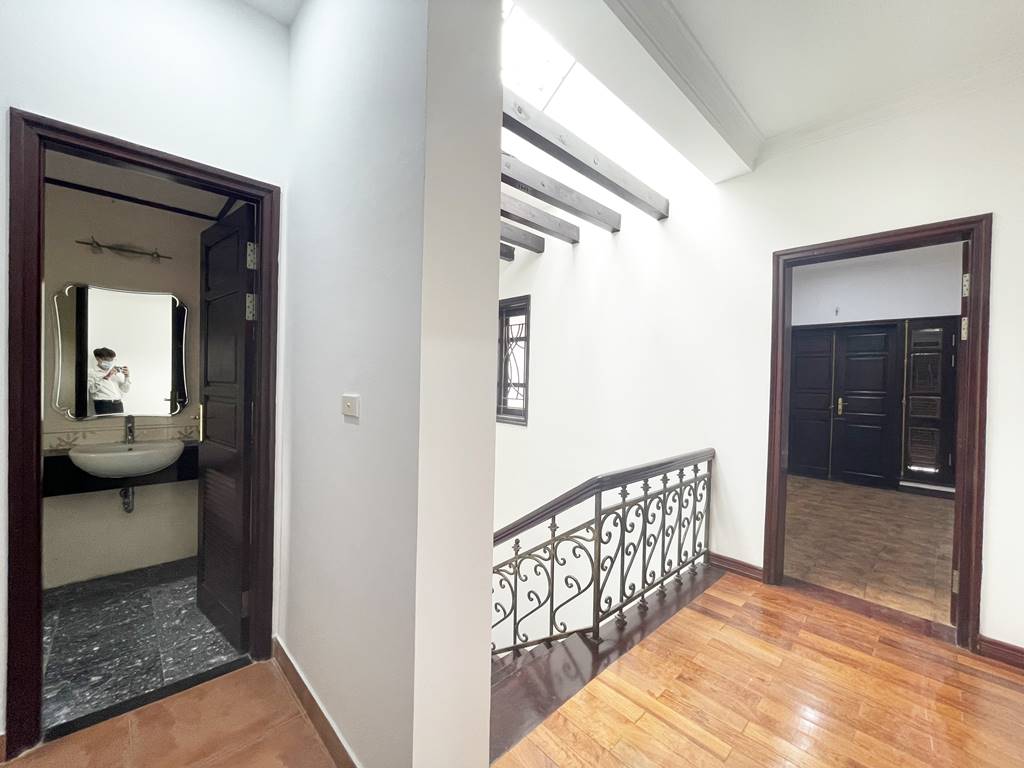 Nice renovated villa for rent at C1 Ciputra 2