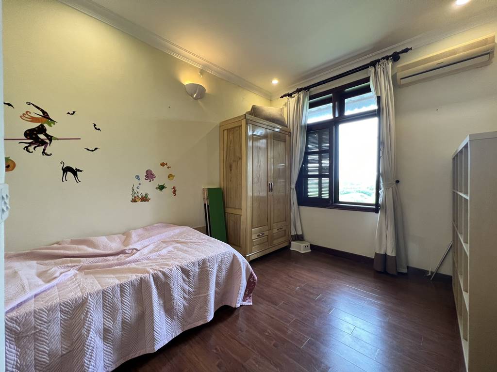 Nicely renovated 230SQM villa for rent Ciputra Hanoi 16