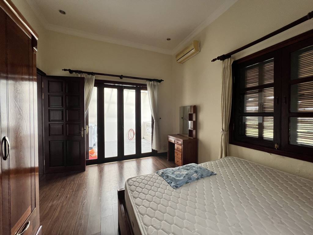 Nicely renovated 230SQM villa for rent Ciputra Hanoi 22