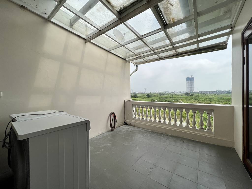 Nicely renovated 230SQM villa for rent Ciputra Hanoi 27