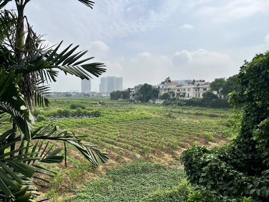 Nicely renovated 230SQM villa for rent Ciputra Hanoi 29