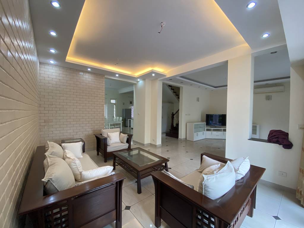 Nice 4 - bedroom house for rent in D3 Ciputra