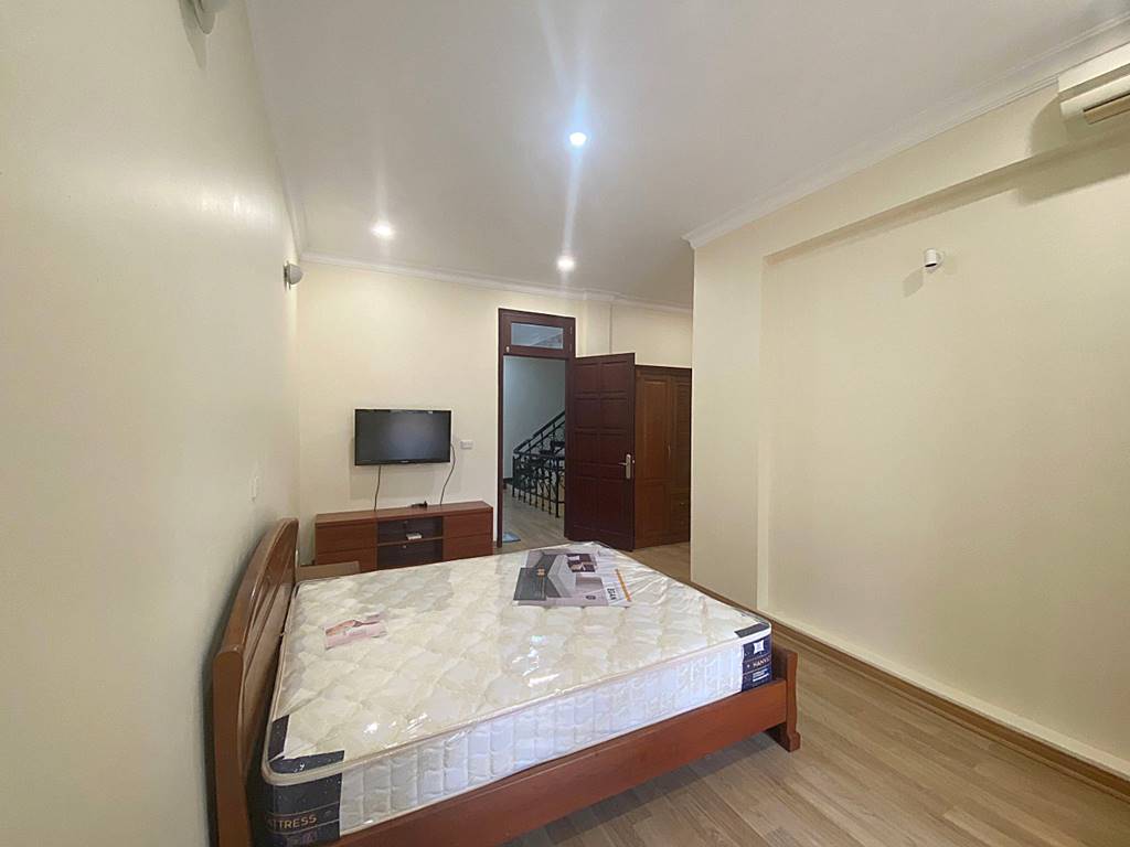 Reasonable 4BRs villa for rent in C2 block, Ciputra Hanoi 6