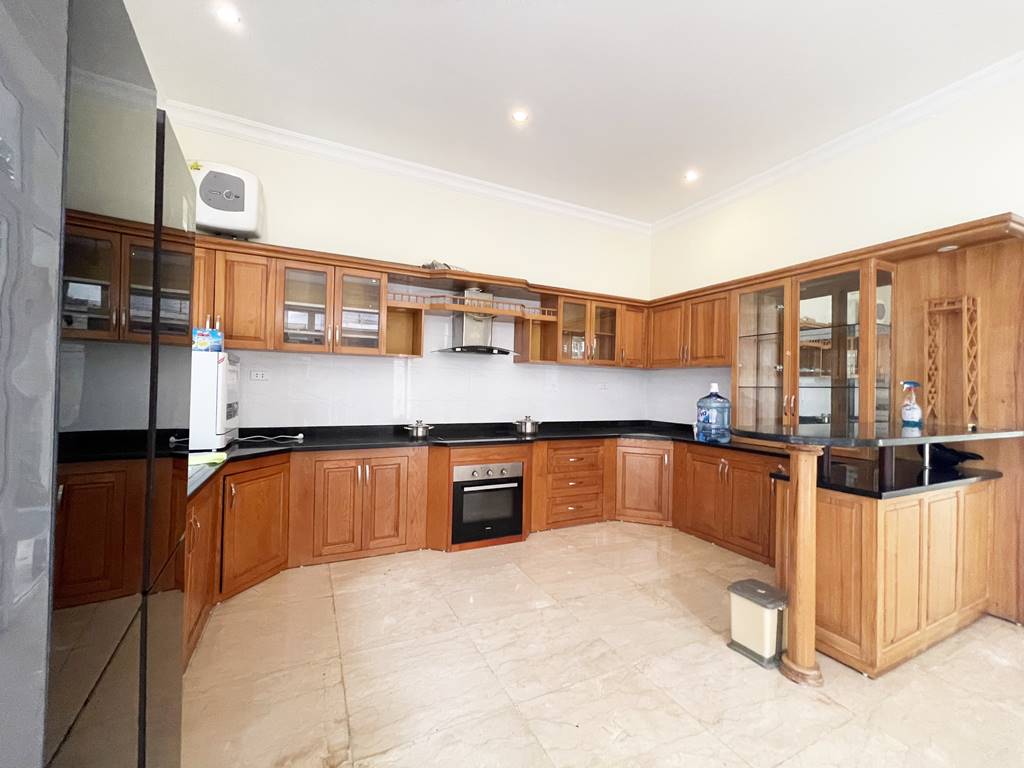 Semi - detached villa for rent in T2 Ciputra Hanoi 11