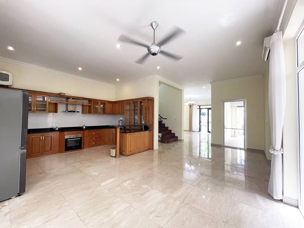 Semi - detached villa for rent in T2 Ciputra Hanoi 12
