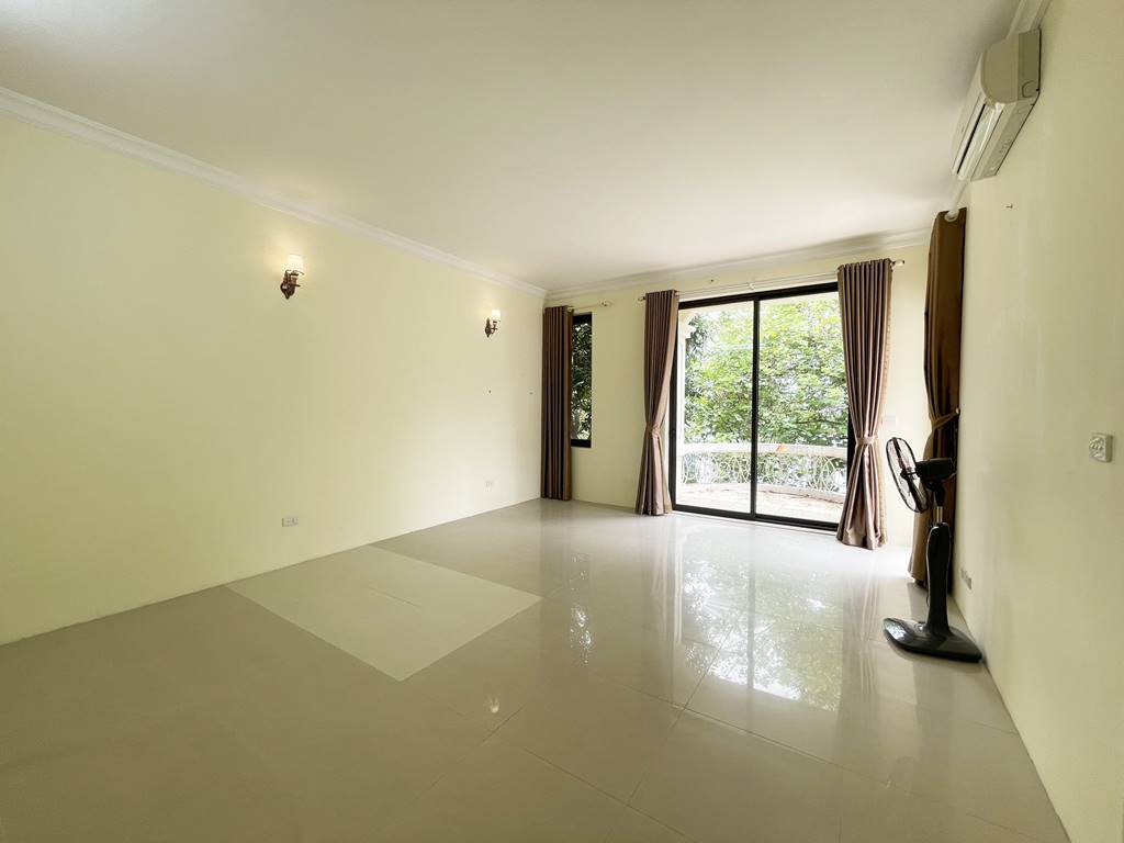 Semi - detached villa for rent in T2 Ciputra Hanoi 13