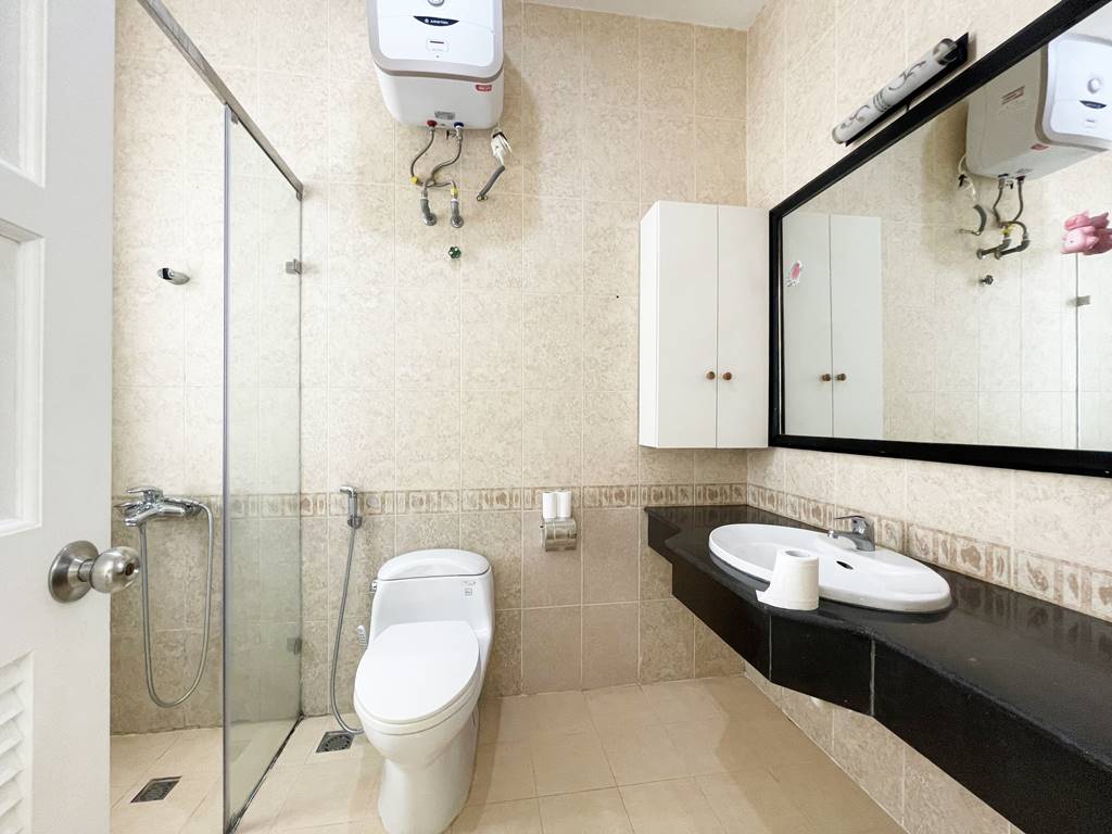 Semi - detached villa for rent in T2 Ciputra Hanoi 15