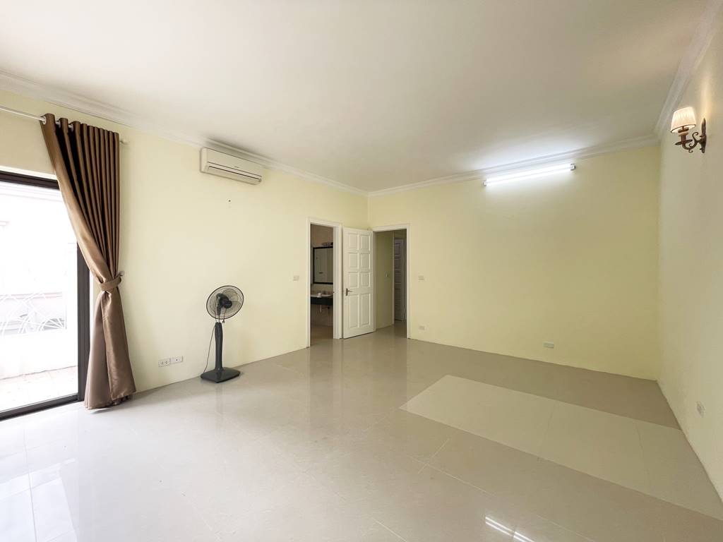 Semi - detached villa for rent in T2 Ciputra Hanoi 17