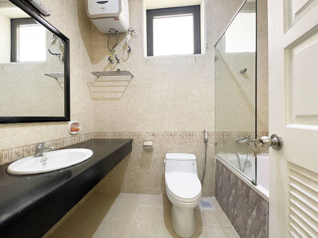 Semi - detached villa for rent in T2 Ciputra Hanoi 22