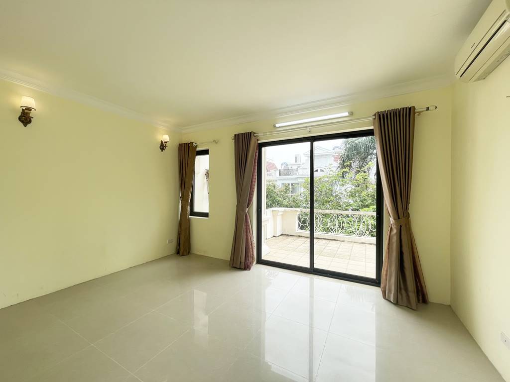 Semi - detached villa for rent in T2 Ciputra Hanoi 27
