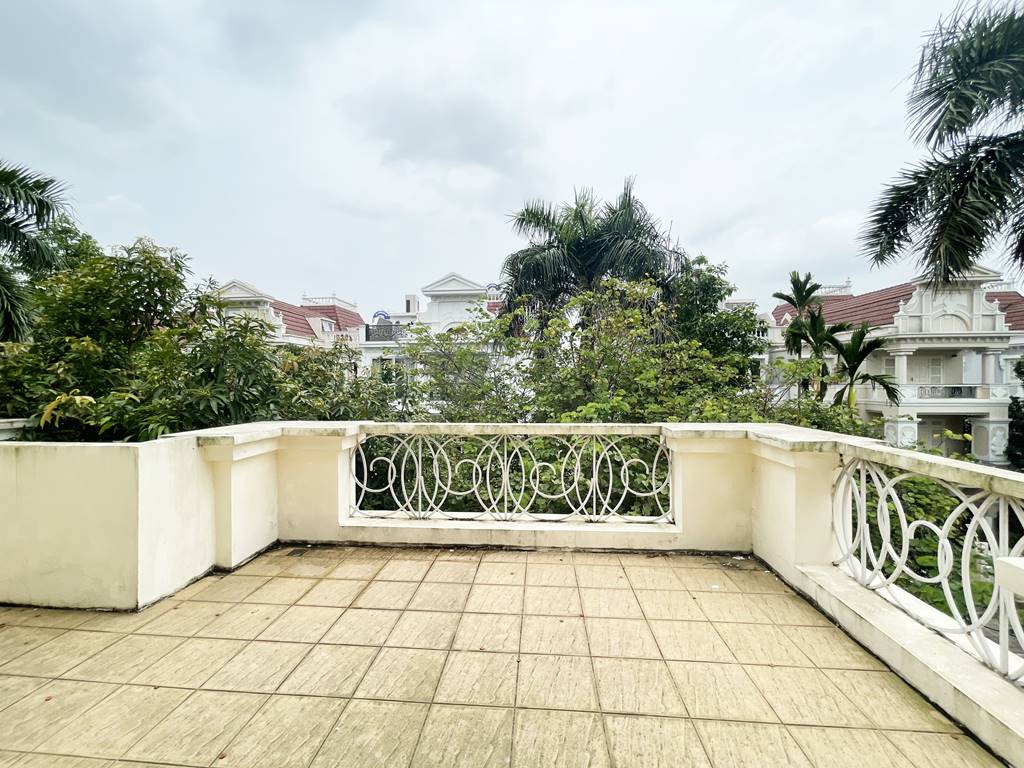 Semi - detached villa for rent in T2 Ciputra Hanoi 29