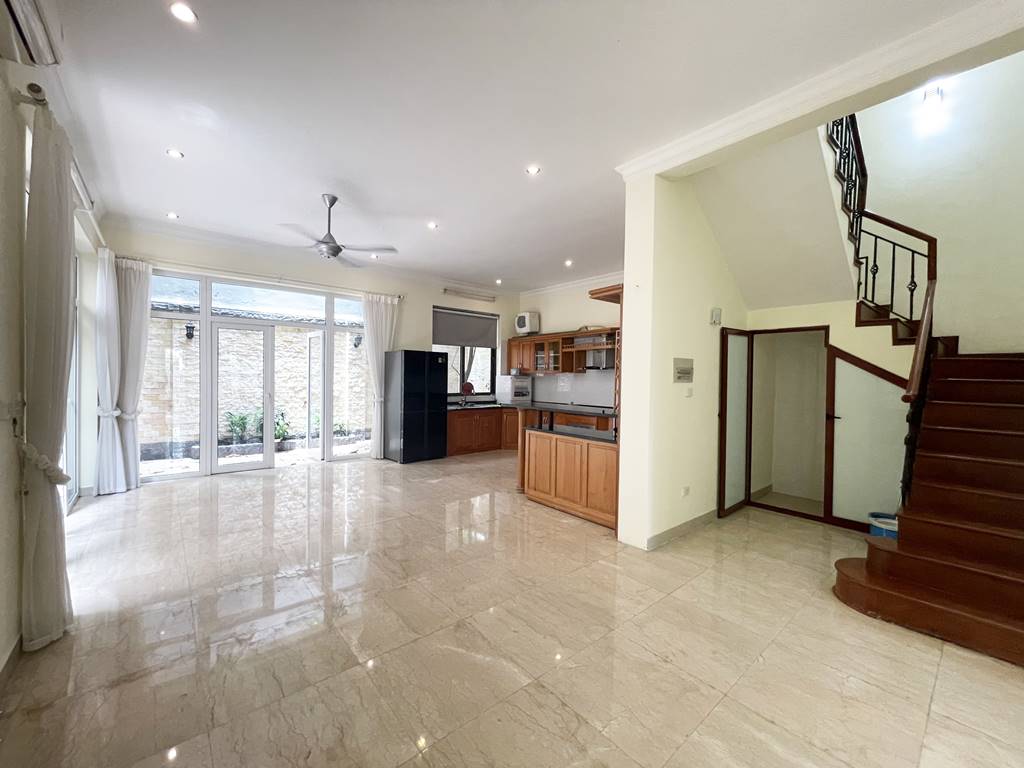 Semi - detached villa for rent in T2 Ciputra Hanoi 9