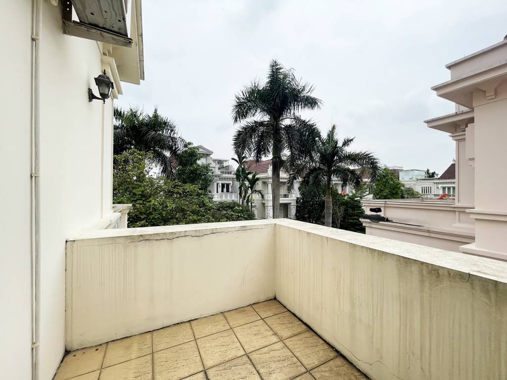 Semi - detached villa for rent in T2 Ciputra Hanoi 30