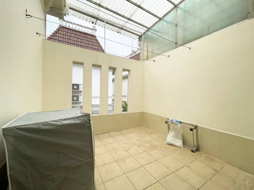 Semi - detached villa for rent in T2 Ciputra Hanoi 5