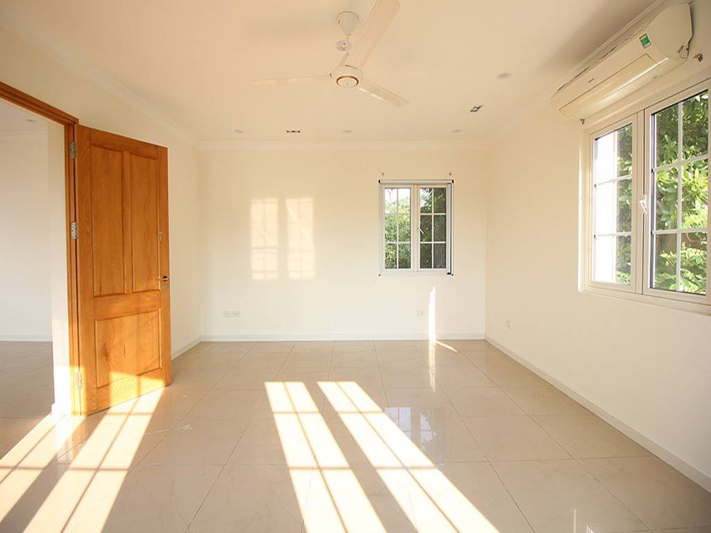 Spacious pool villa with a large garden for rent in C5 Ciputra 22