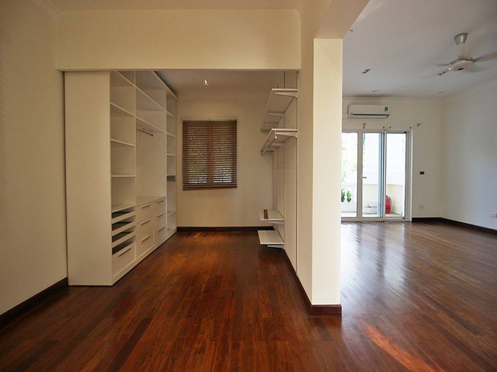 Spacious pool villa with a large garden for rent in C5 Ciputra 23