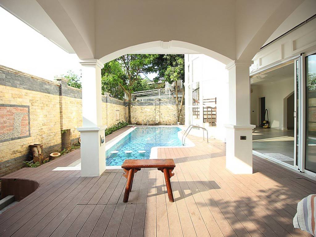 Spacious pool villa with a large garden for rent in C5 Ciputra 5