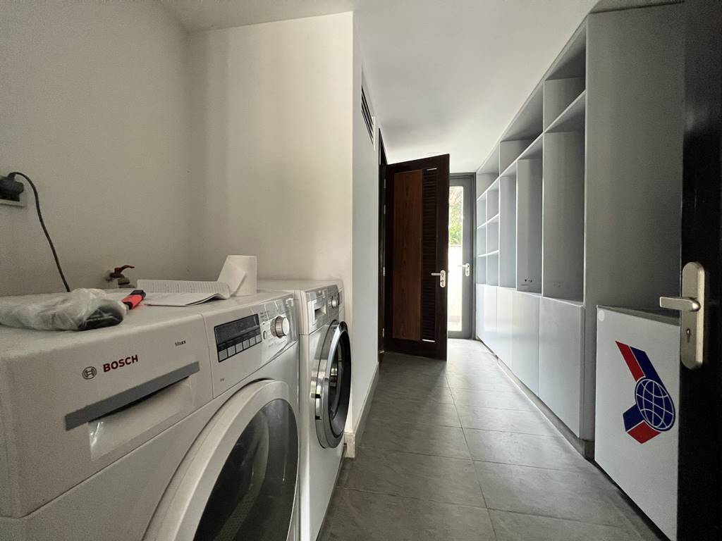 Unique garden villa for rent in Q Ciputra 5
