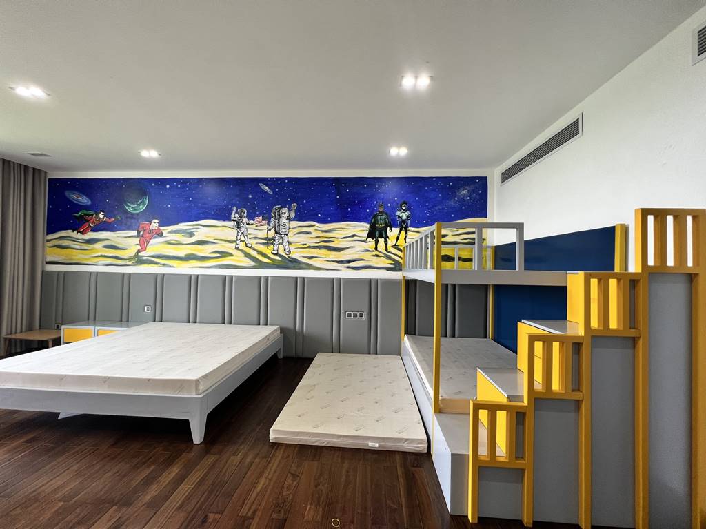 Unique garden villa for rent in Q Ciputra 17
