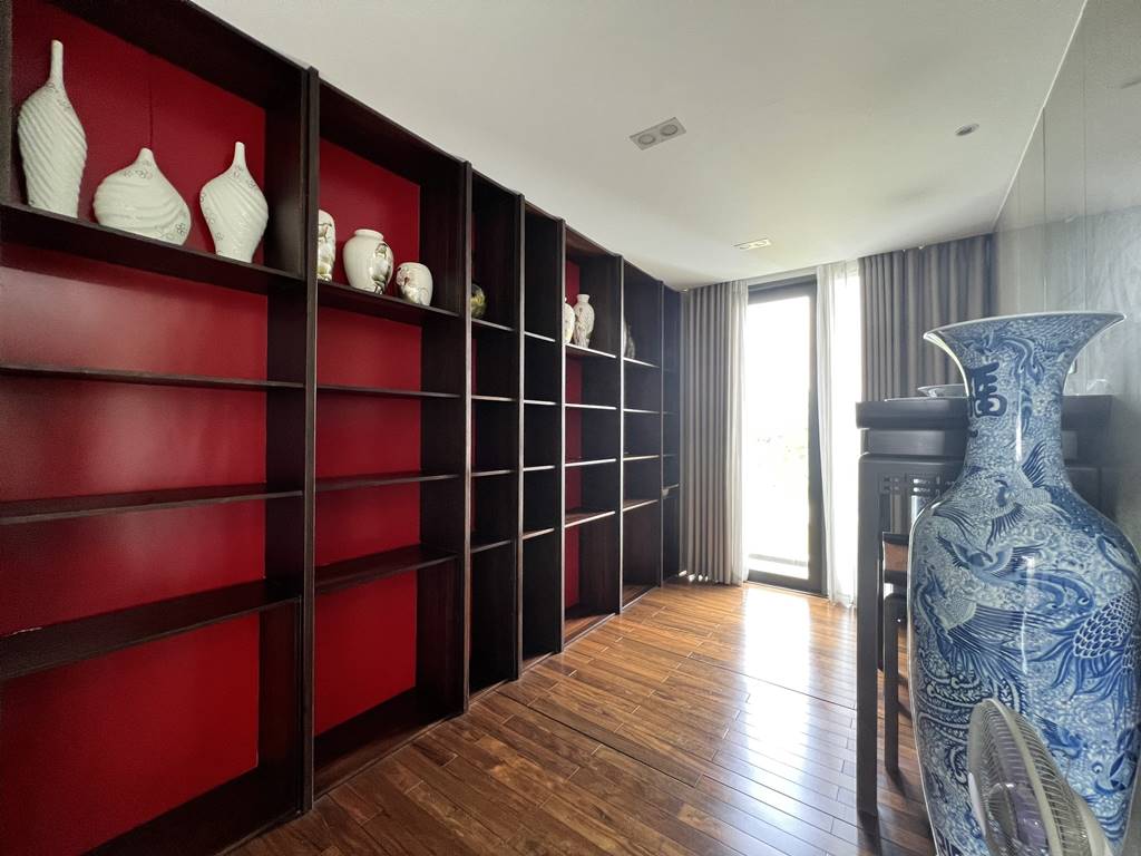 Unique garden villa for rent in Q Ciputra 20