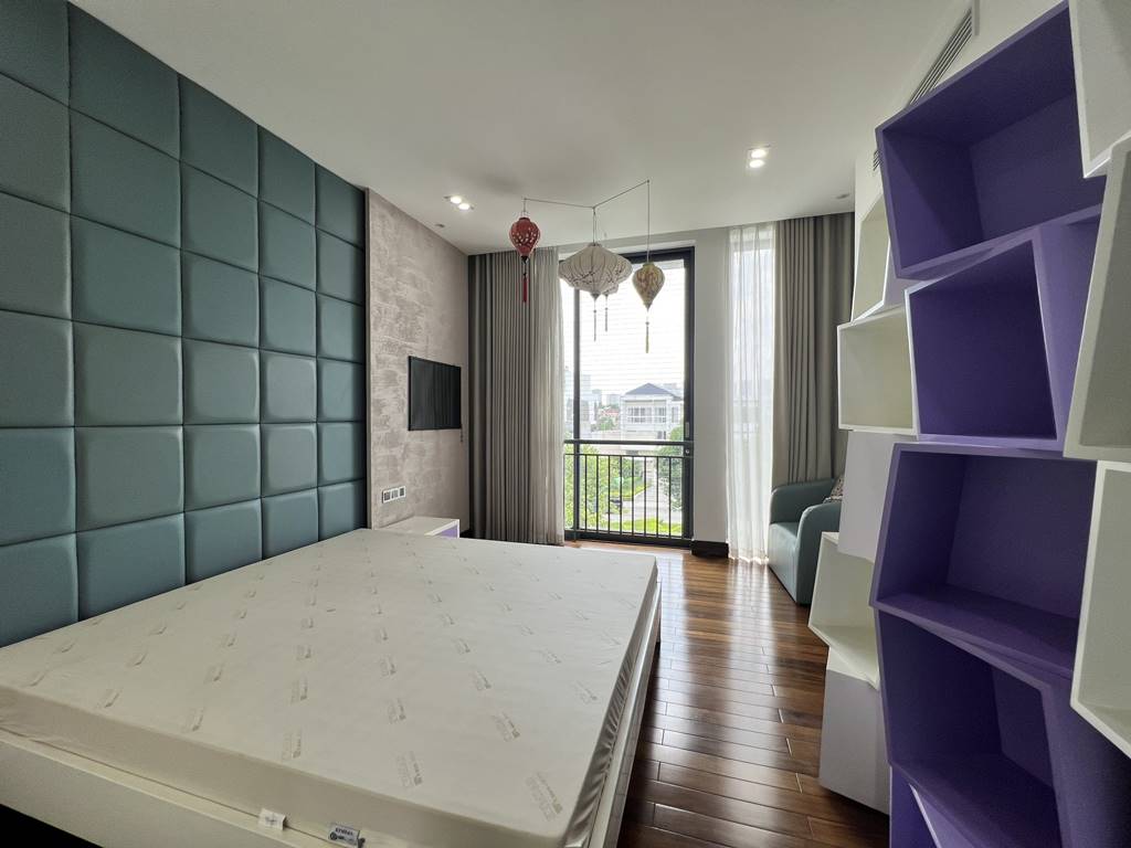 Unique garden villa for rent in Q Ciputra 21