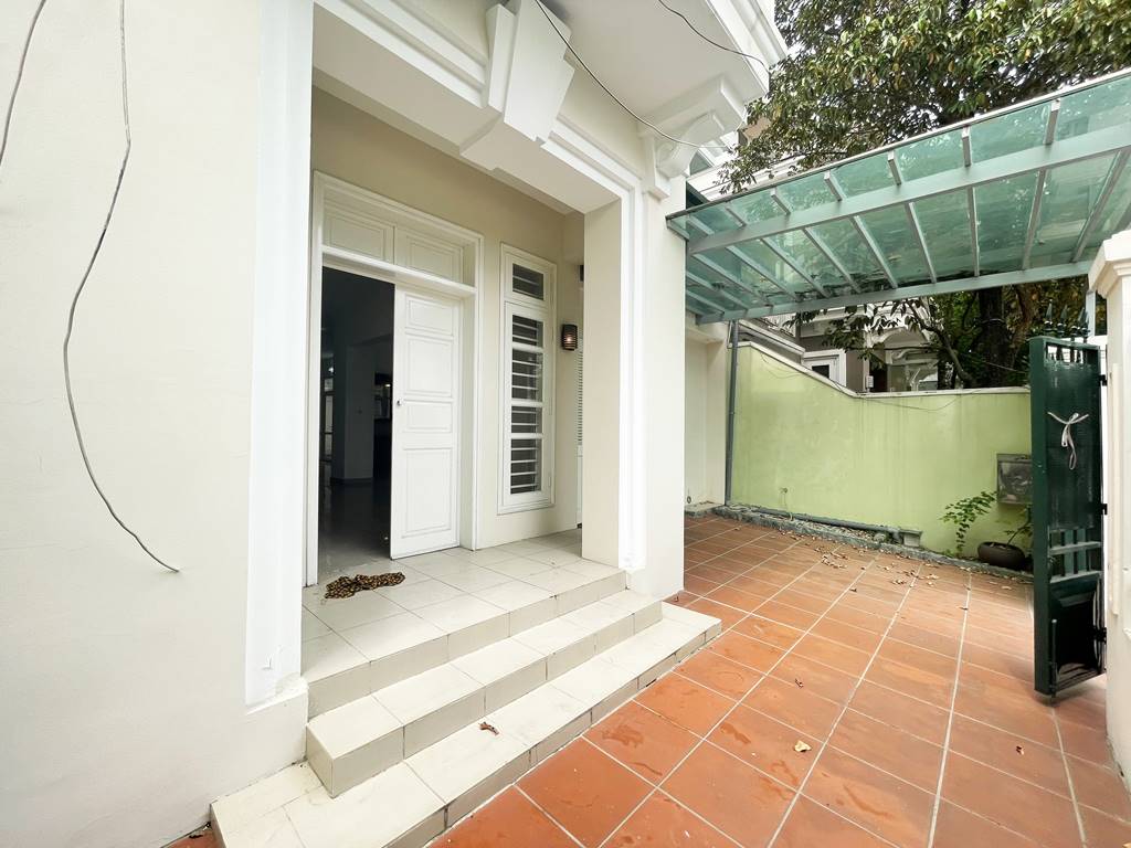 Well - located house for rent in D4 Ciputra - Opposite UNIS Hanoi 2