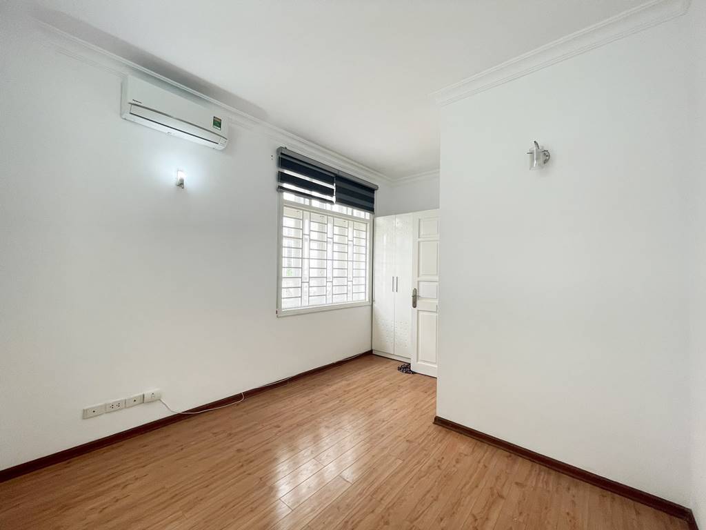 Well - located house for rent in D4 Ciputra - Opposite UNIS Hanoi 19
