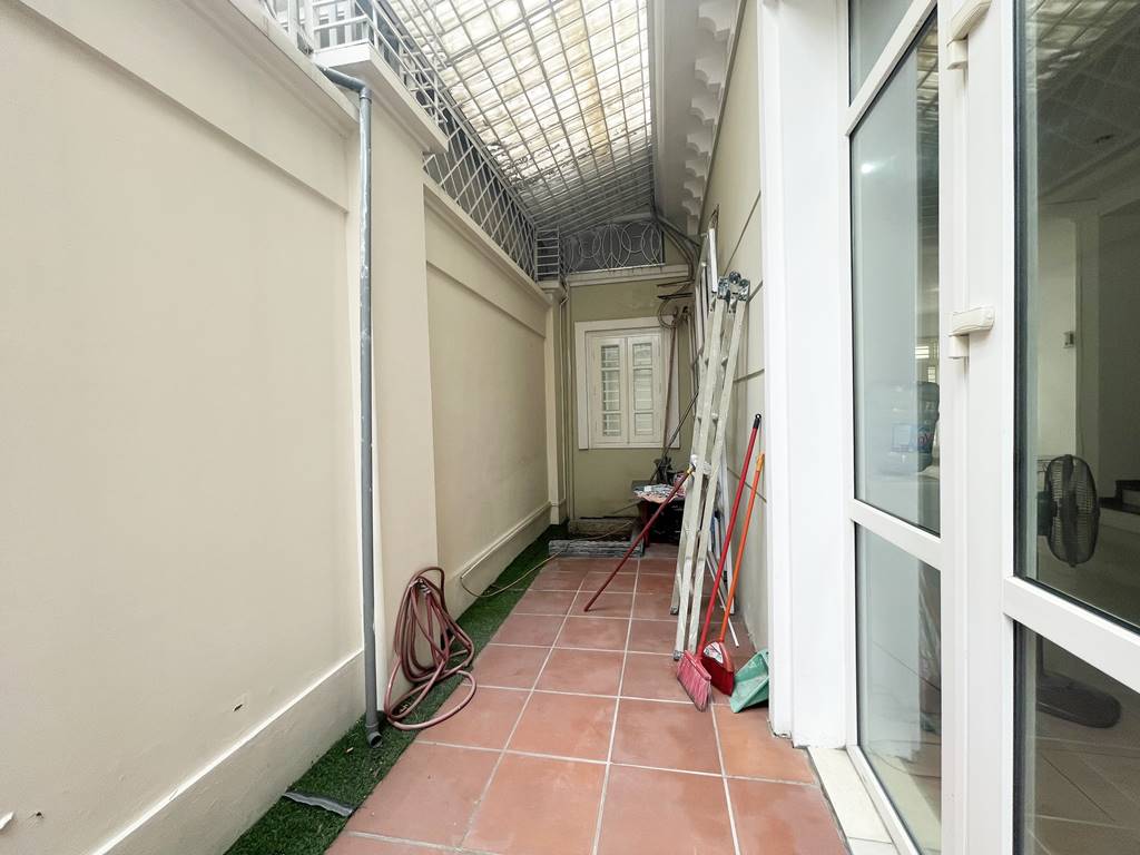 Well - located house for rent in D4 Ciputra - Opposite UNIS Hanoi 3