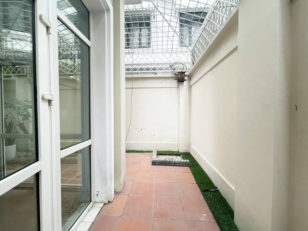 Well - located house for rent in D4 Ciputra - Opposite UNIS Hanoi 4
