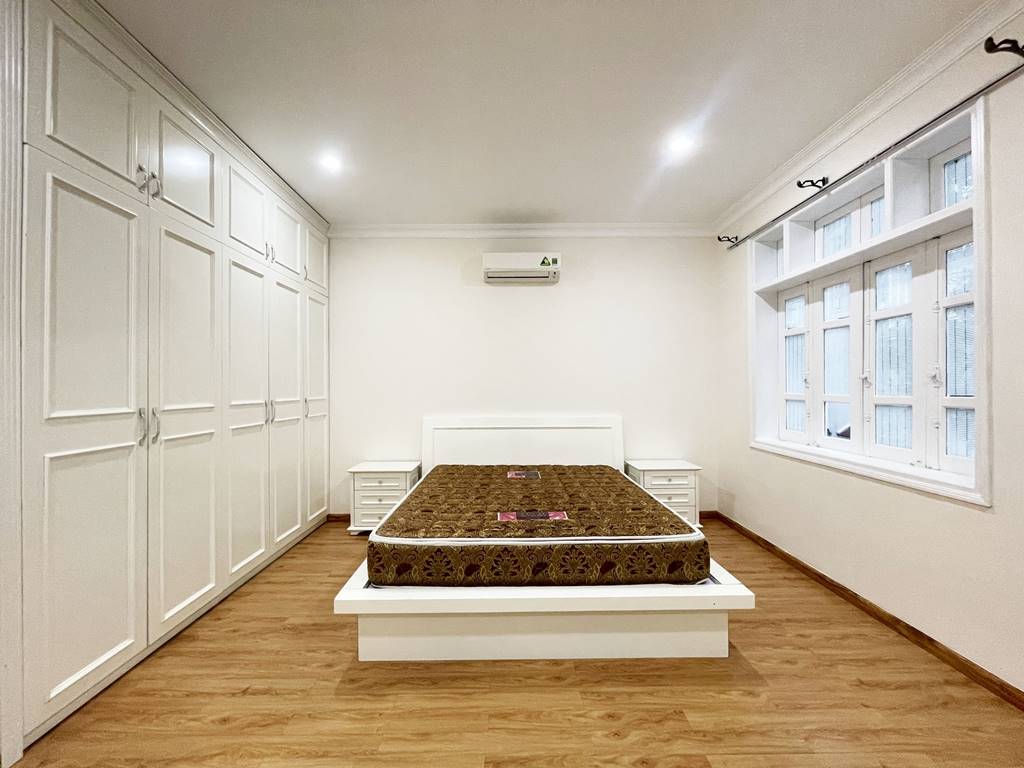 Well-renovated 4-bedroom villa for rent in Ciputra Hanoi 19