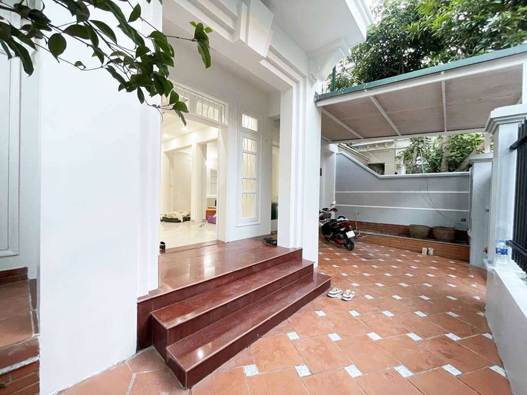 Well-renovated 4-bedroom villa for rent in Ciputra Hanoi 2