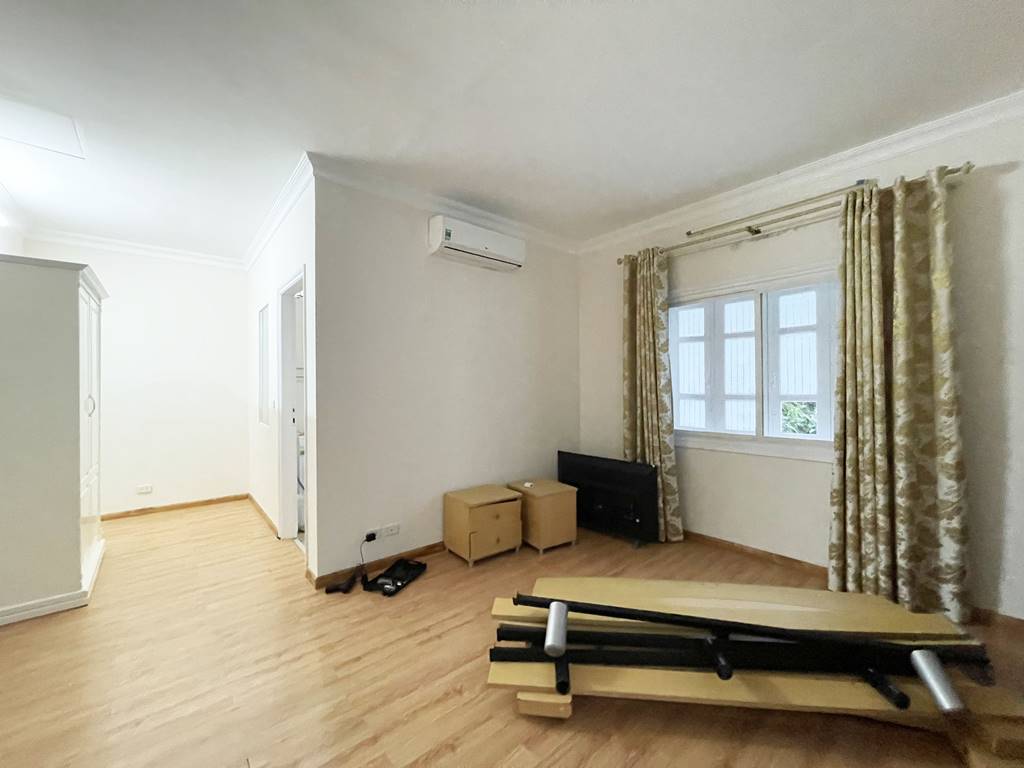 Well-renovated 4-bedroom villa for rent in Ciputra Hanoi 20