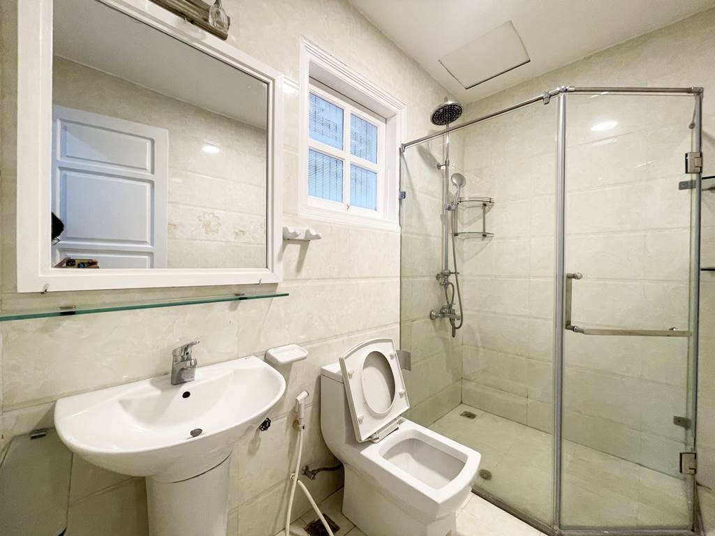 Well-renovated 4-bedroom villa for rent in Ciputra Hanoi 21