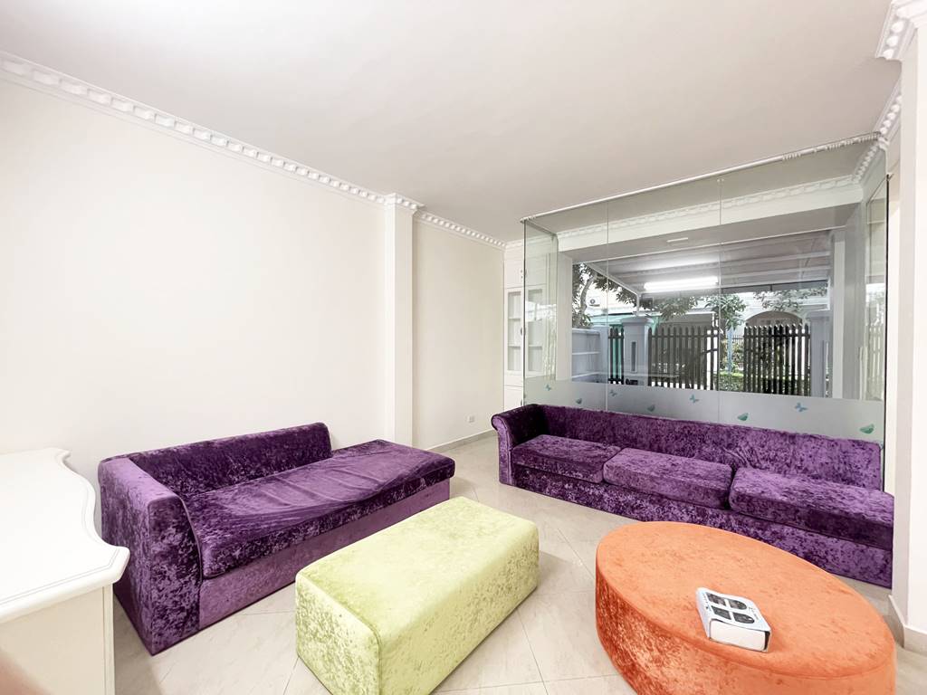 Well-renovated 4-bedroom villa for rent in Ciputra Hanoi 3