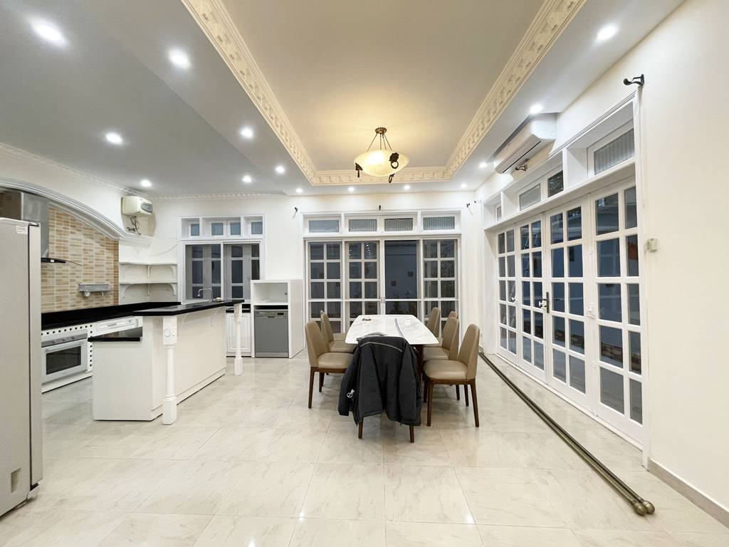 Well-renovated 4-bedroom villa for rent in Ciputra Hanoi 8