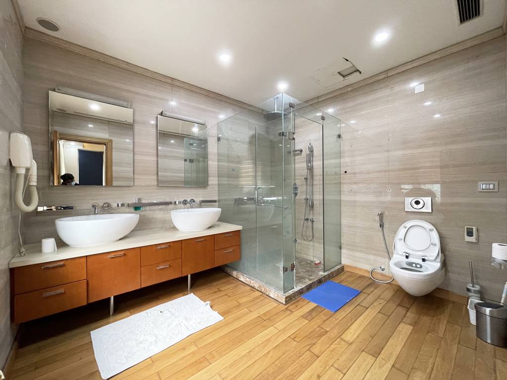 Wonderful garden house for rent in C block, Ciputra Hanoi 11