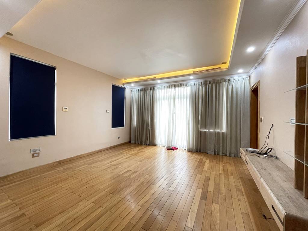 Wonderful garden house for rent in C block, Ciputra Hanoi 12
