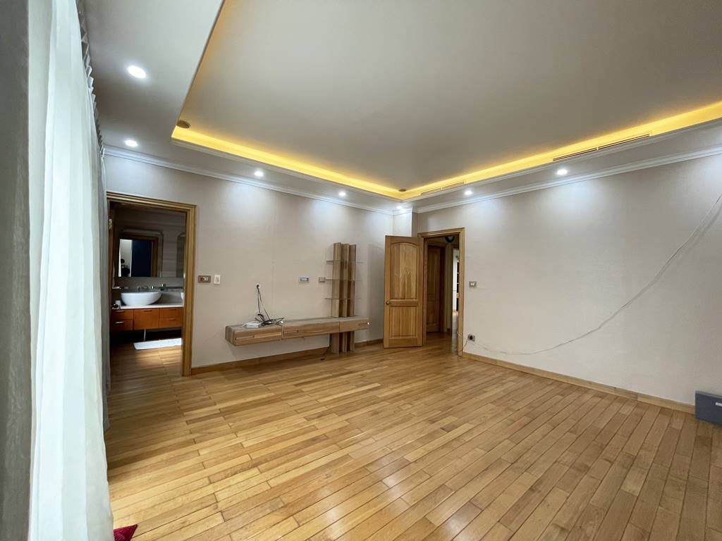 Wonderful garden house for rent in C block, Ciputra Hanoi 13